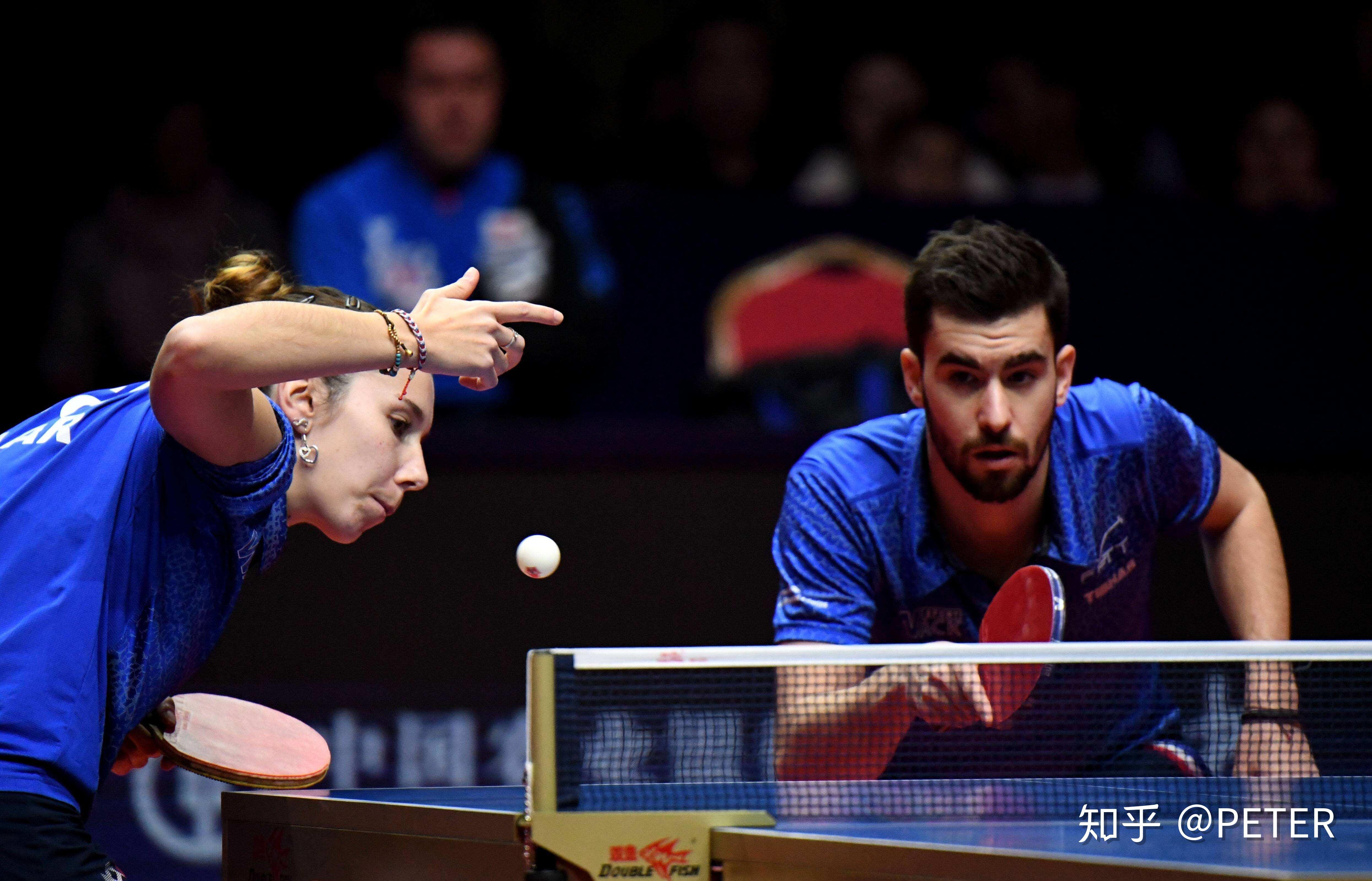 多样化,并注意与正面覆盖物的优化组合现在国家队运用直拍反打的选手