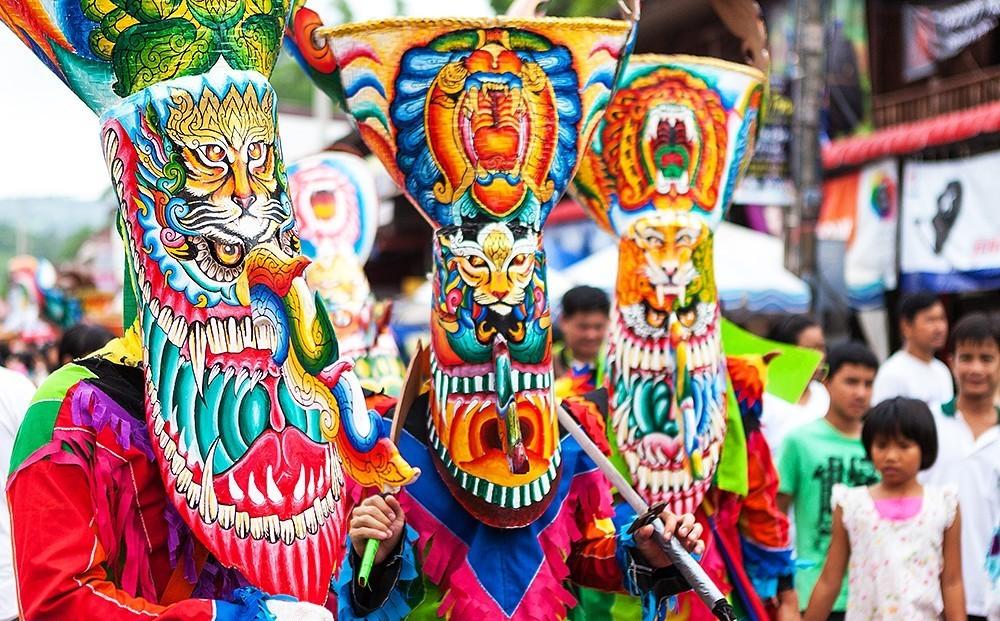 泰国黎府鬼面节 ,妖怪大游行 - 知乎