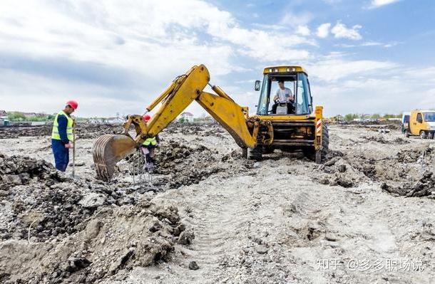 二,其他公司挖人,抢人竞争激烈