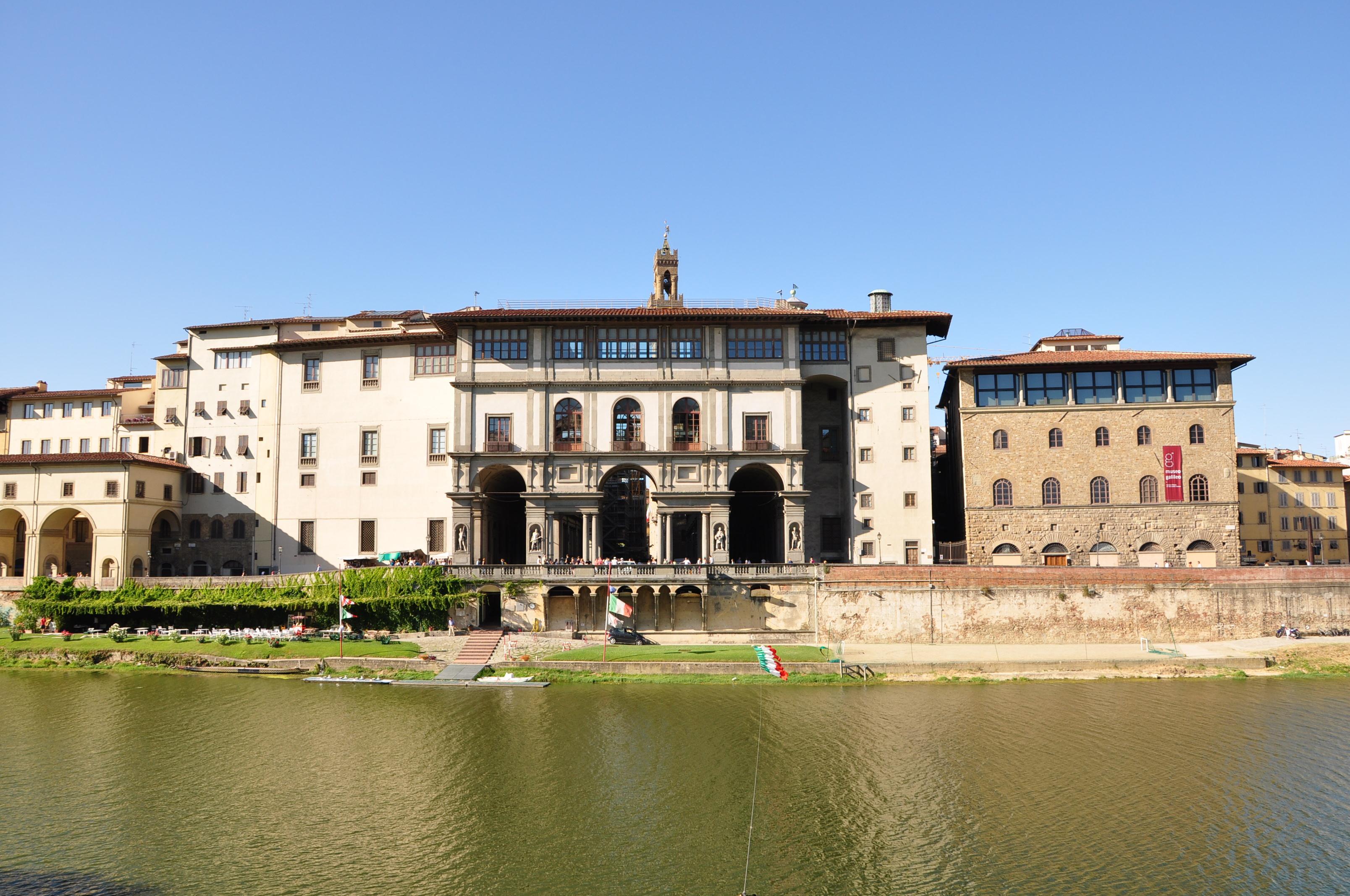 佛罗伦萨乌菲齐美术馆名人长廊28座雕像馆藏雕塑与内景多图欣赏