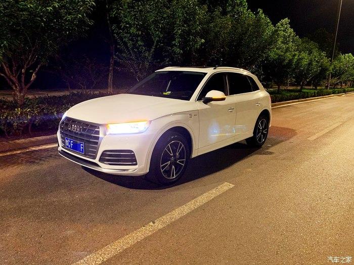 提车奥迪q5l时尚白色,俩月用车比较满意