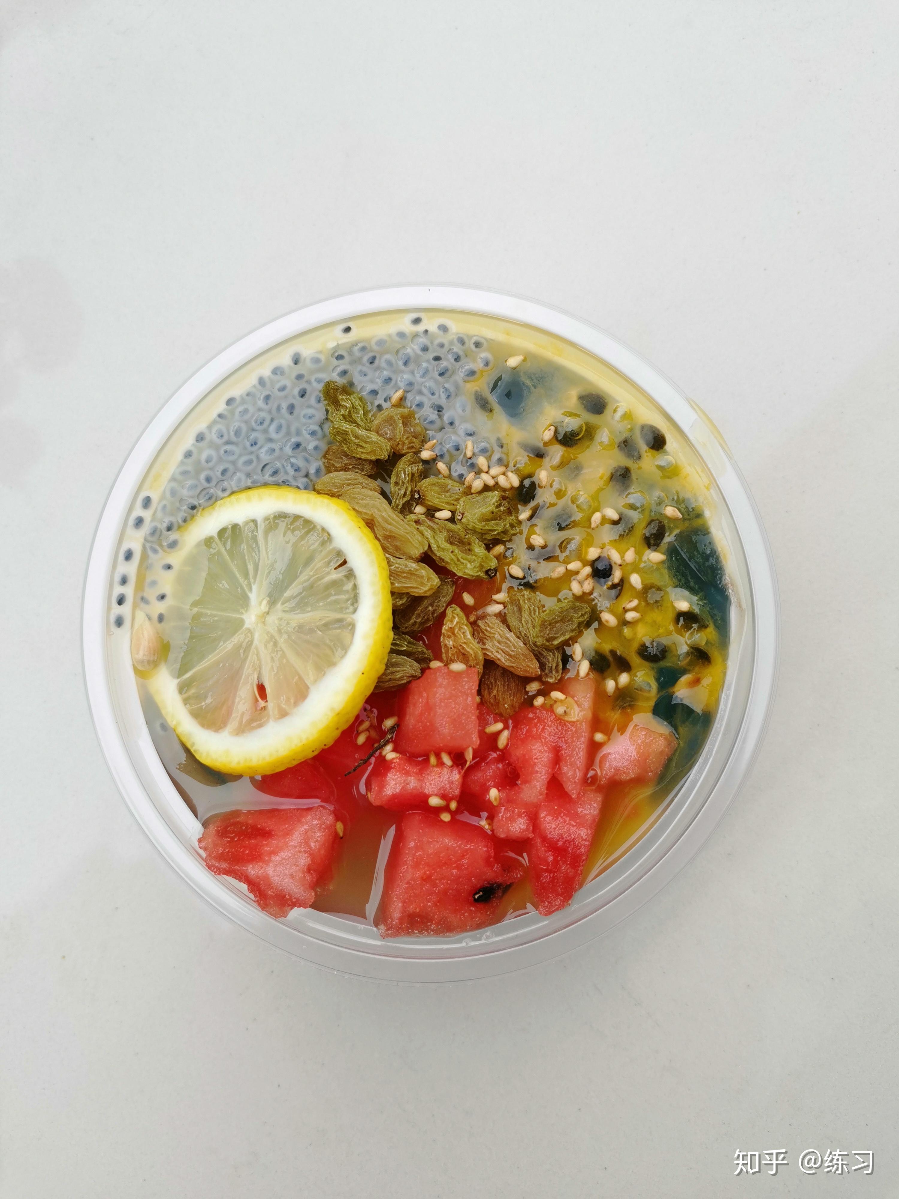 了,中午吃过饭就马不停蹄的开始制作第一个完整的产品——百香果冰粉