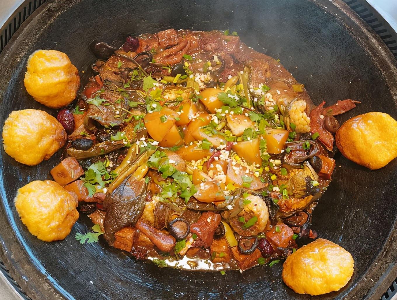 延庆区井庄镇二司村铁锅炖农家歺厅,铁锅炖味道嘎嘎香