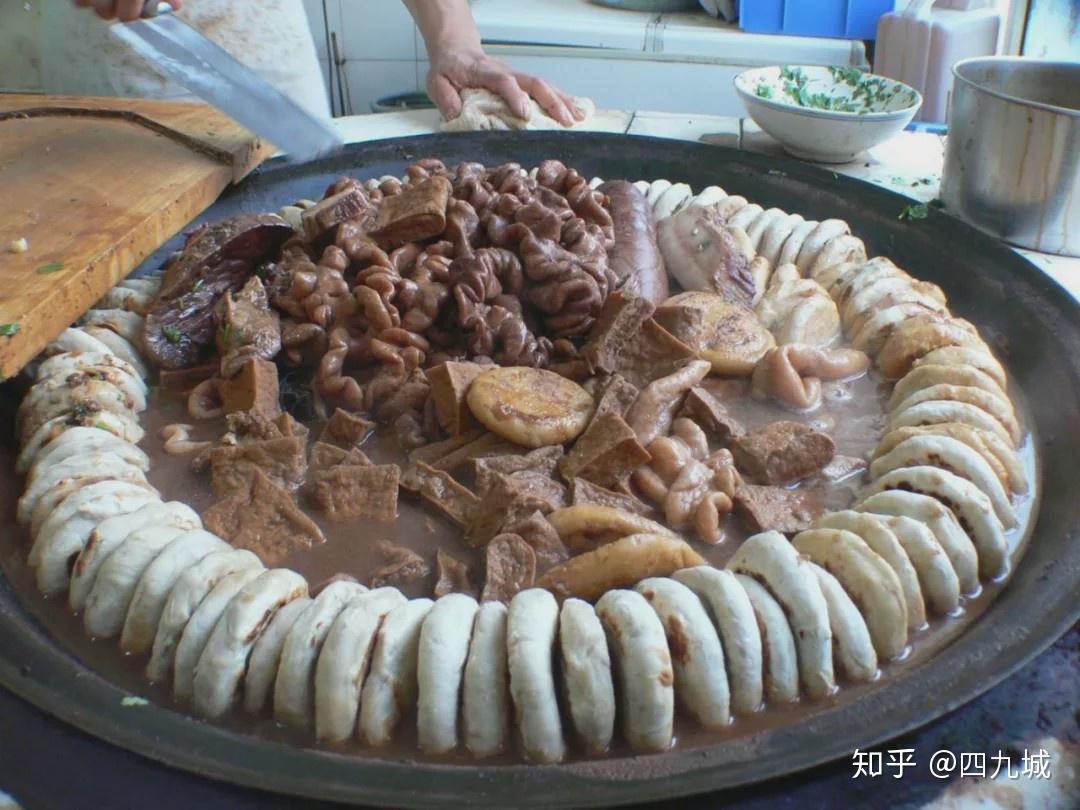 老北京小吃糊塌子，老厨教早餐饼的面浆比例，蘸上料汁，柔软咸香 - 哔哩哔哩
