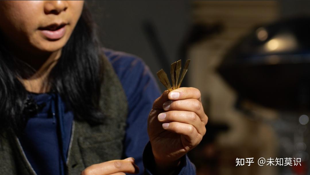 「口弦」中国少数民族用什么乐器来