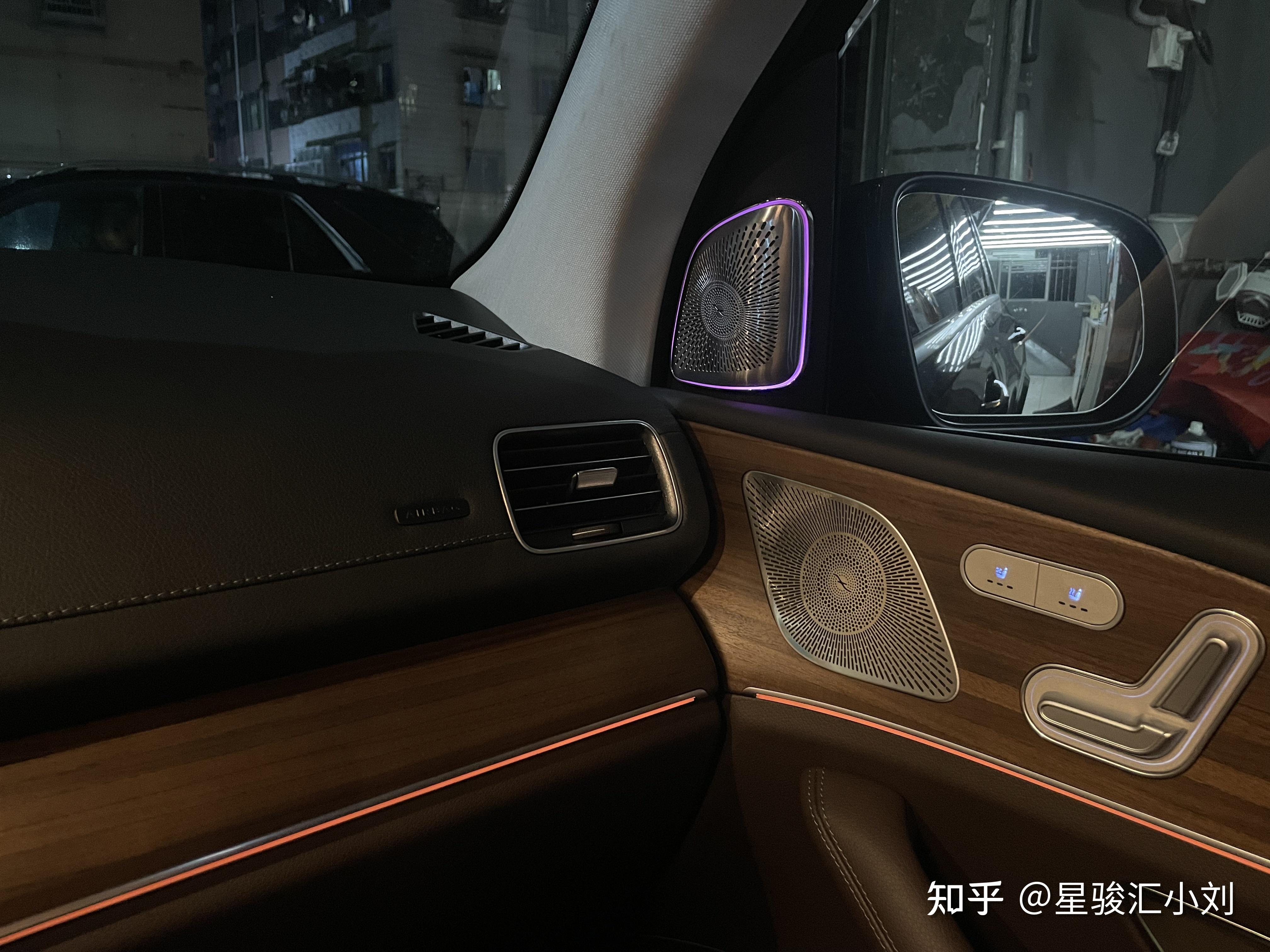 21款奔驰gle350e升级小柏林之声音响原厂13喇叭一台功放为你呈现非凡