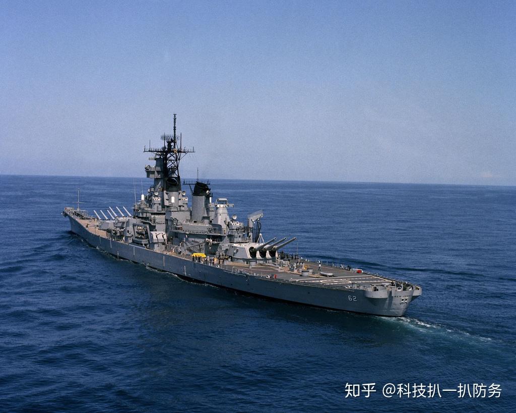 除了配置上述主炮外,依阿華級戰列艦還搭載了mk12艦炮等防空武器裝備