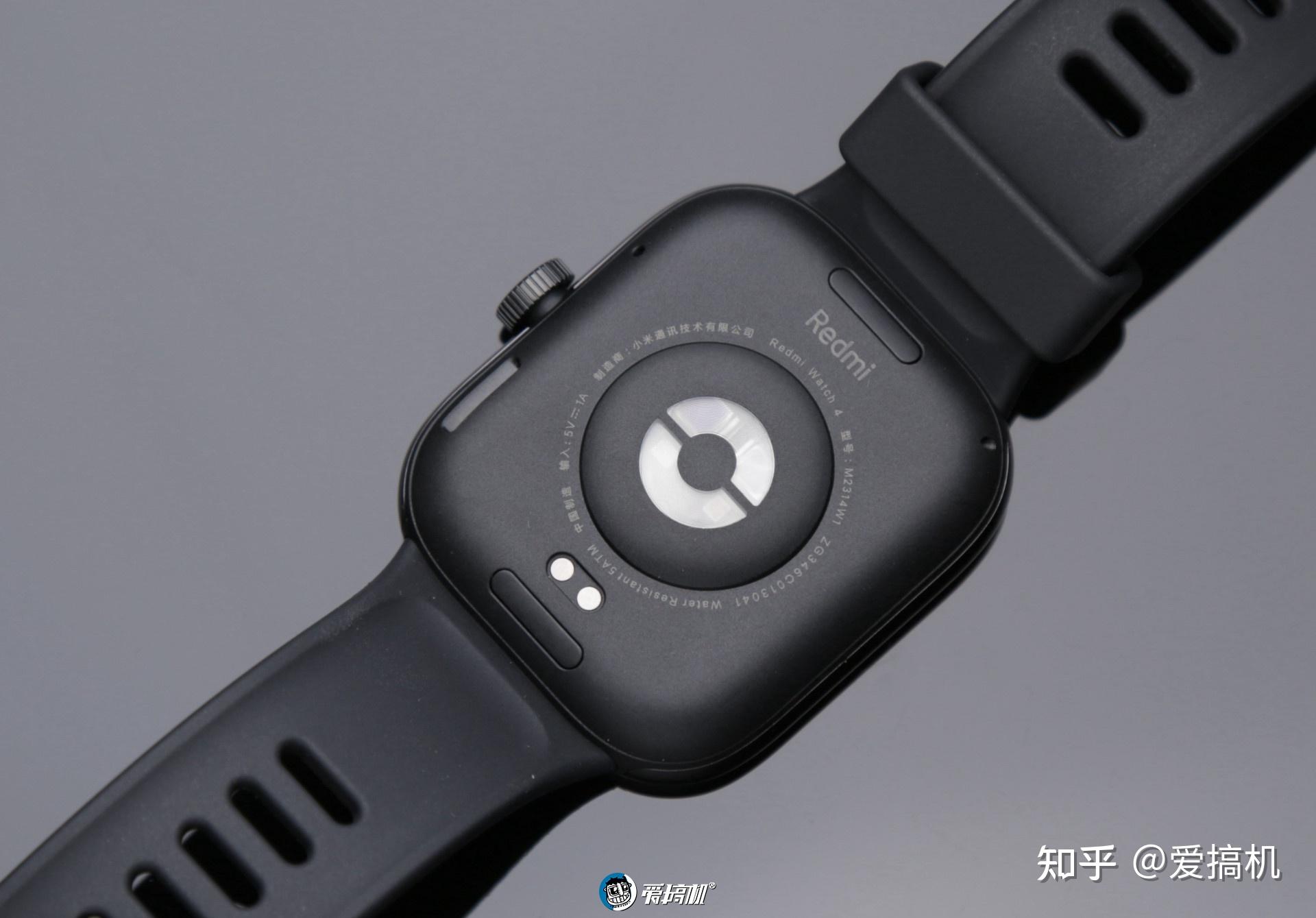 表带用的是手环上常见的表带扣针,而非手表上的表扣方案.