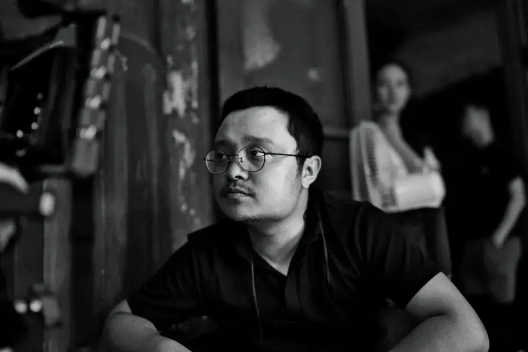 毕赣出镜oppo新品宣传片随心而拍捕捉世间色彩情感