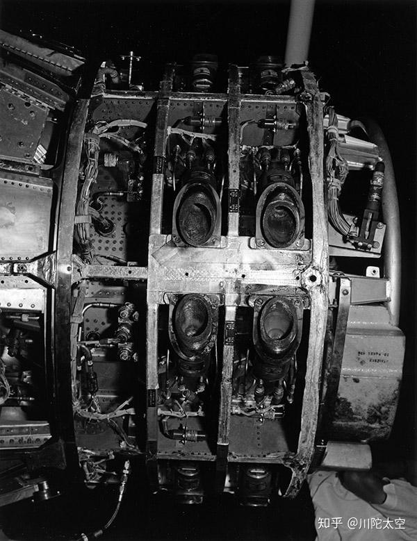 航天飞机的rcs推进器布局是怎样的？ - 知乎