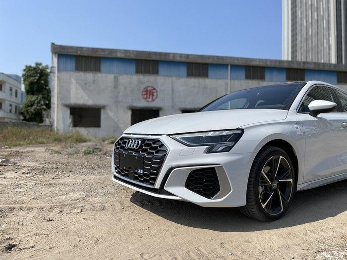 21款全新奥迪a3l上牌认证来了