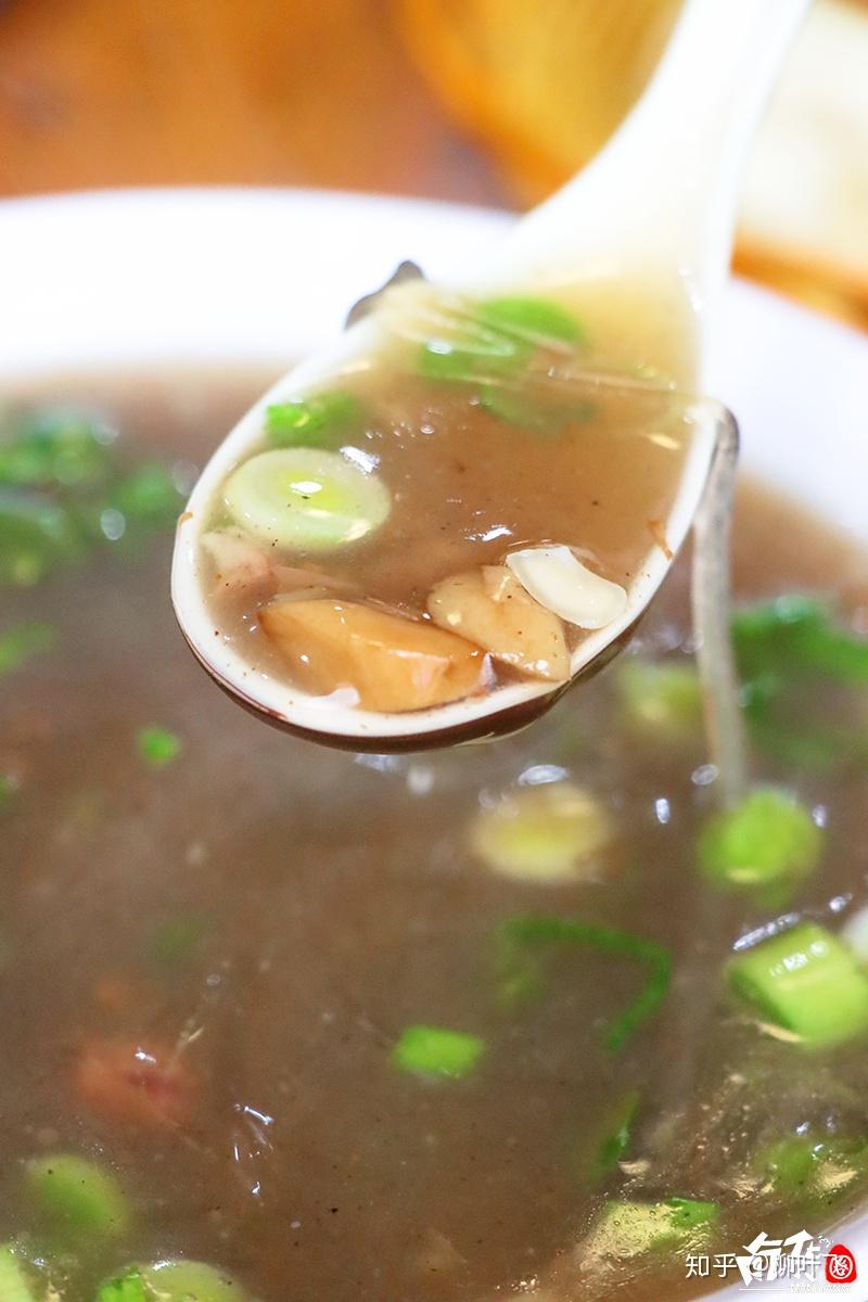 一碗胡辣汤唤醒一座城南阳这家胡辣汤让你想起家乡的味道