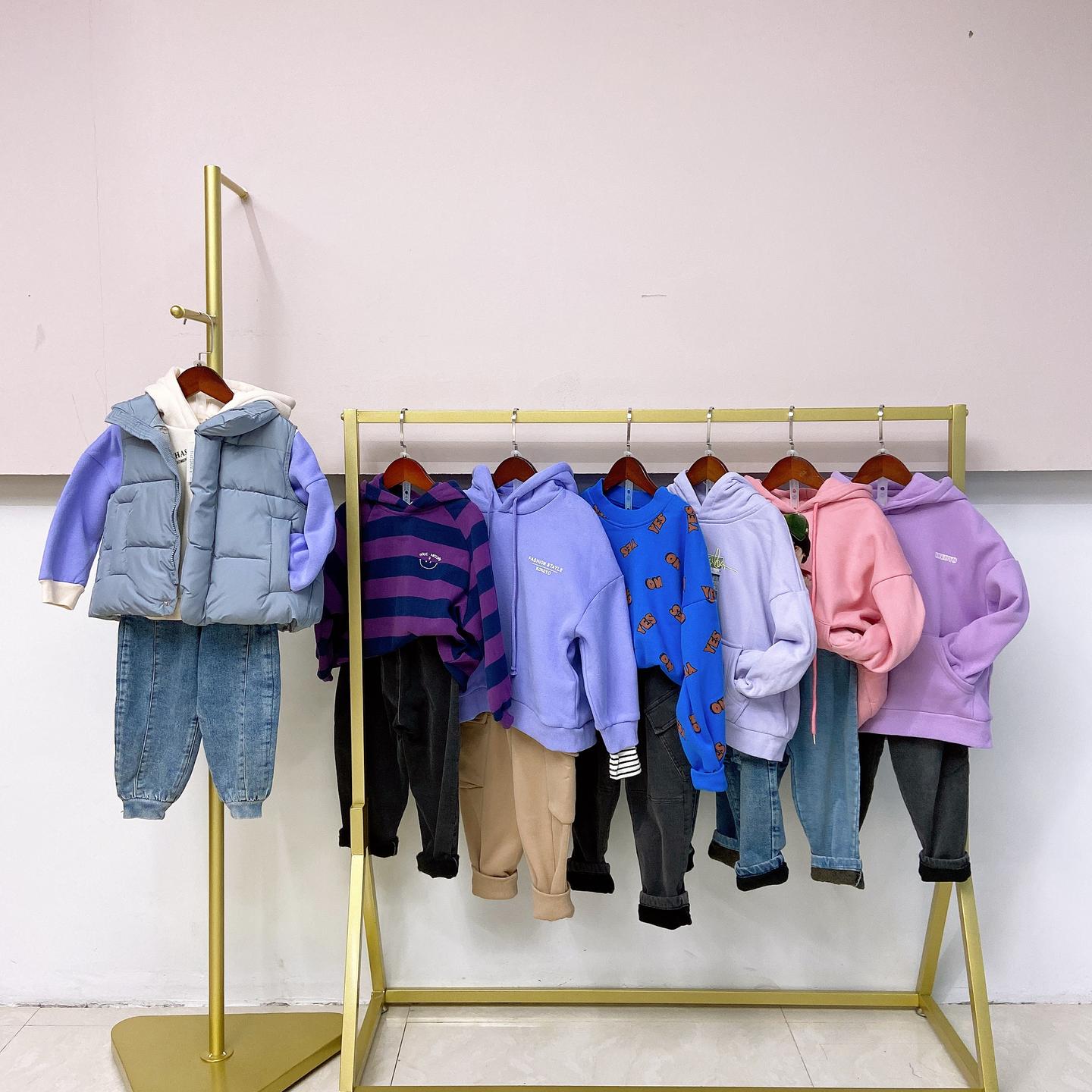 今天给大家分享专注3 10岁中大童品牌童装 马丘比丘 政太家 深秋 冬 广州品牌童装一手货源折扣批发 知乎