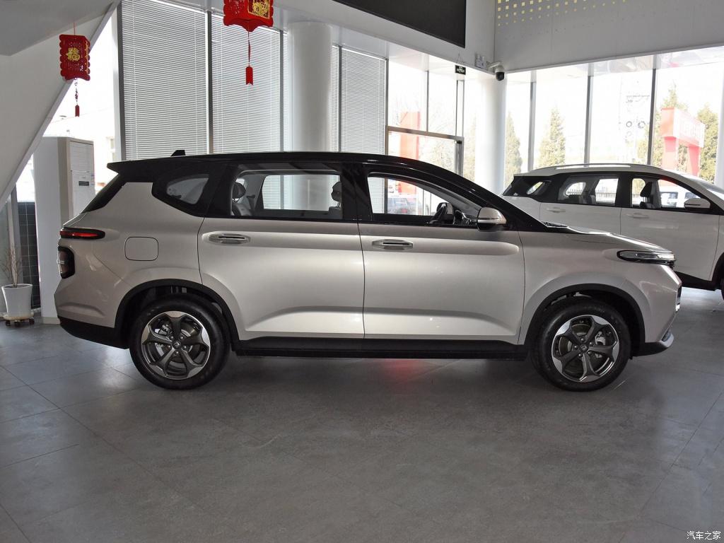 竞争压力大新宝骏rm5终于出招跌至688万起