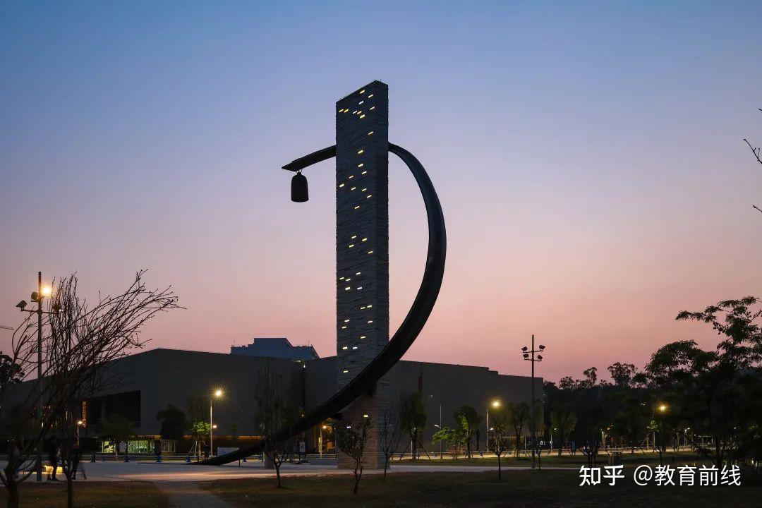 汕头大学简介图片