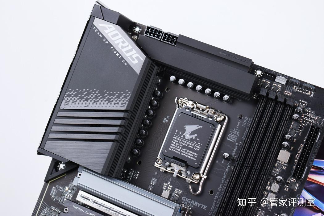 技嘉z790aoruseliteax主板開箱拆解評測玩的就是堆料