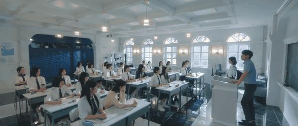 《金字塔游戏》辱骂、殴打、喂虫,面对校园霸凌,她不再沉默!