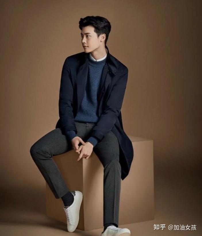 李钟硕匹诺曹w两个世界的男主演技精湛颜值高的他你们喜欢吗