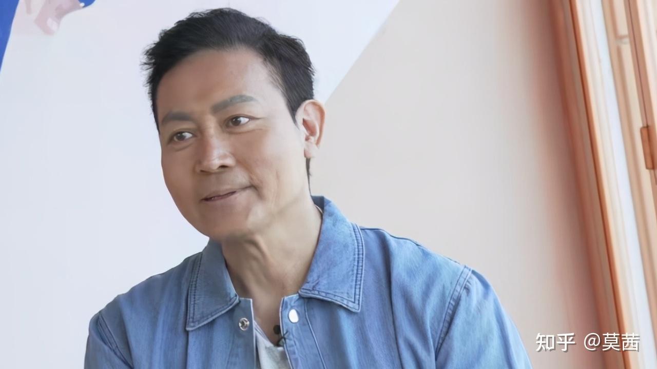 曾伟权一生未娶59岁病逝无子女送终生命最后与一只小狗相伴