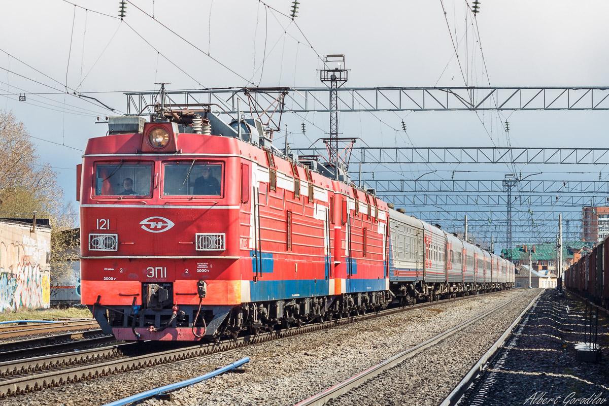 科普从板砖到螃蟹俄罗斯铁路vl65型和ep1型电力机车下