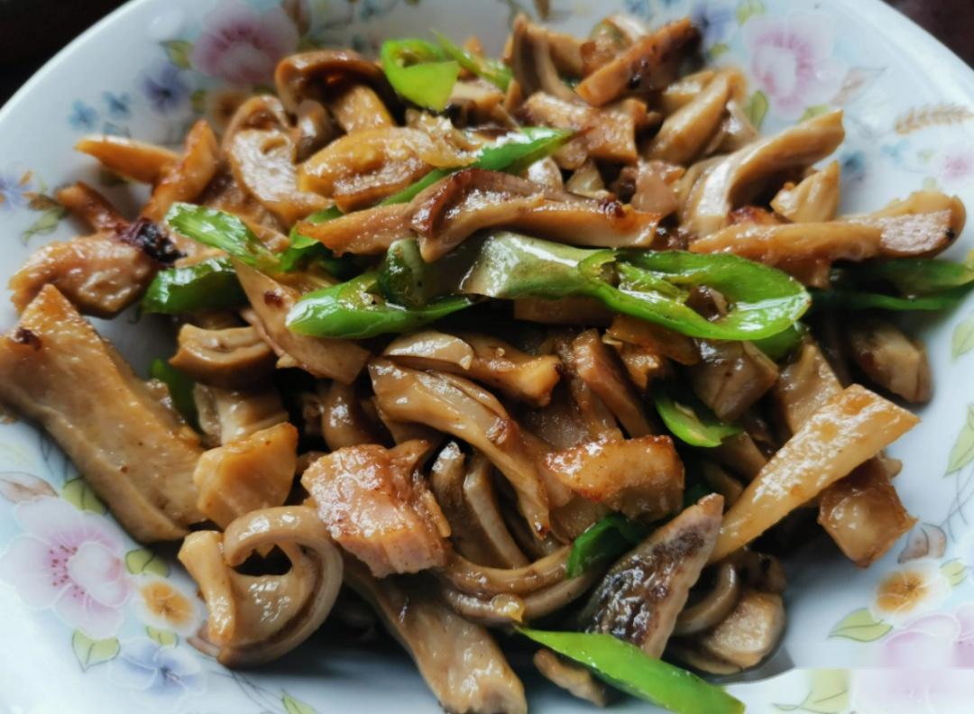 吃了这么多年烤鸡胗,有人却说它是鸡屎包?-鸡胗烤串图片