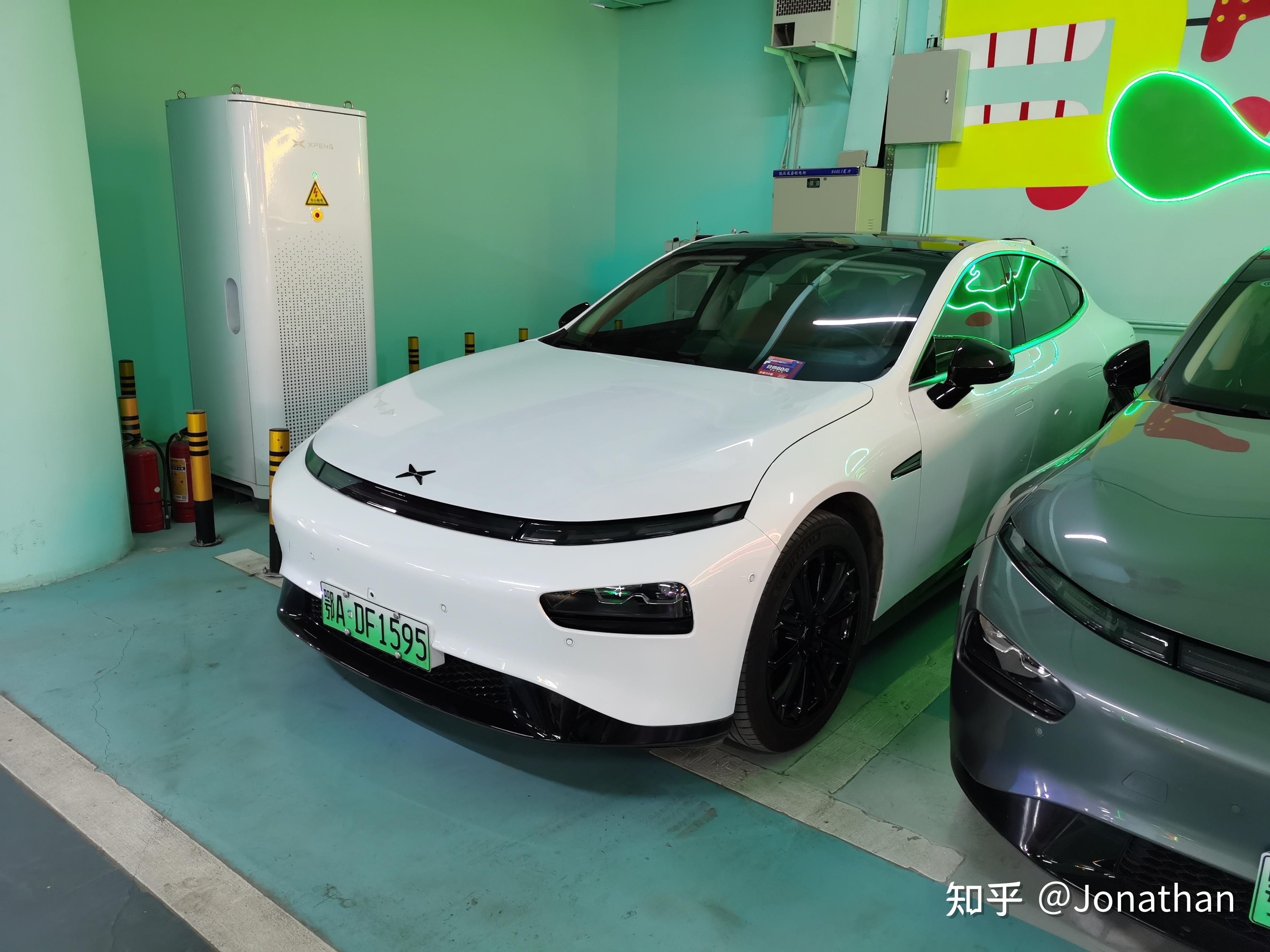 比特斯拉model 3更好开,小鹏汽车p7试驾体验 