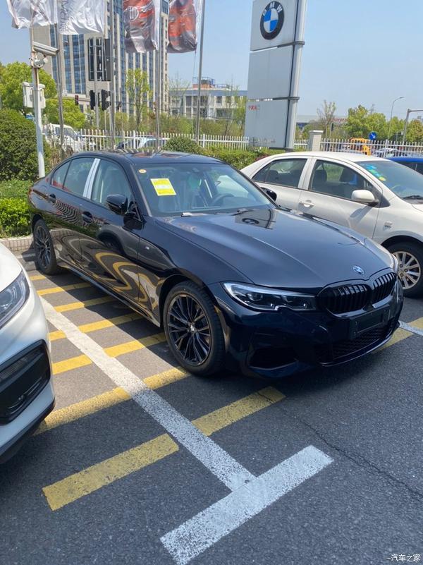 宝马325i炭黑耀夜提车,今天谈谈提车感受