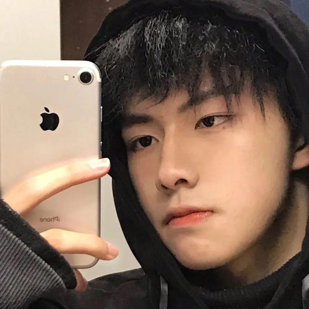 一眼万年的男头