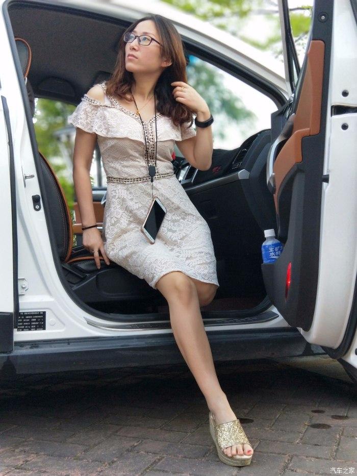 媳妇当车模春色撩人怎敌美人撩春色