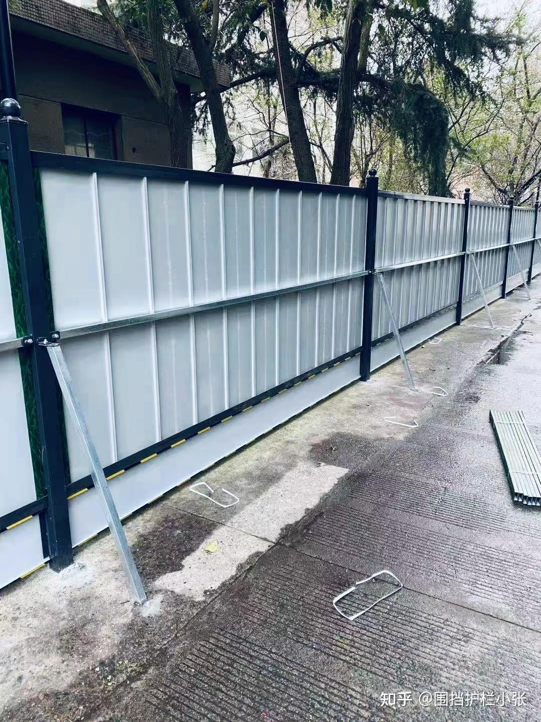 龙骨扣彩钢围挡有什么不同多少钱一米