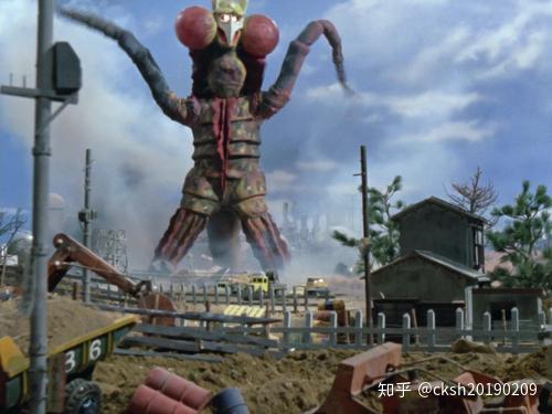 评价:吸收气体的设定很强,由于可以浓缩,不至于像29集那个鼹鼠超兽一