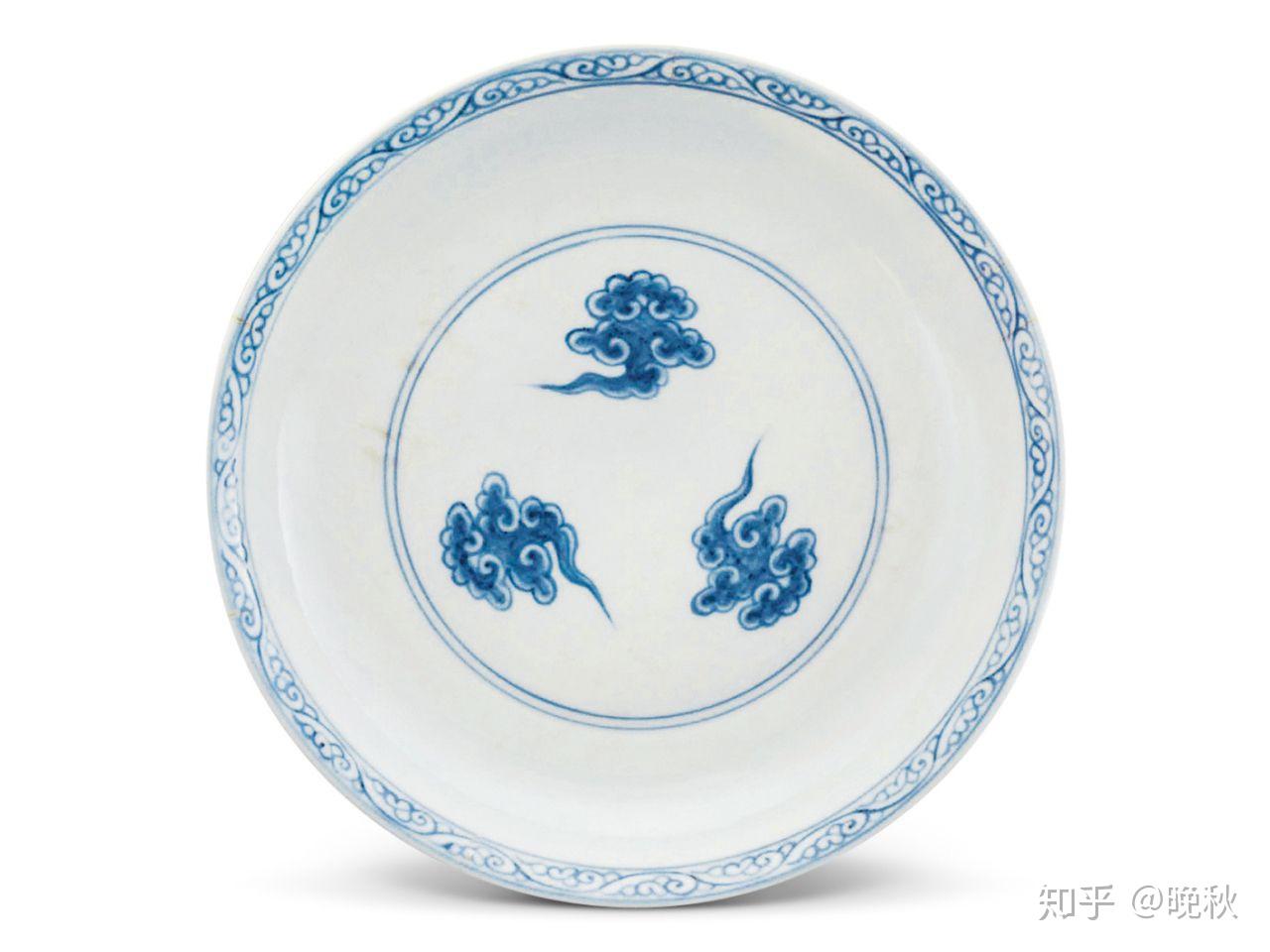 明洪武青花云龙纹盘