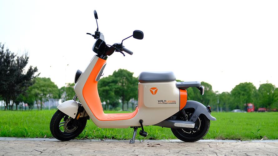 雅迪vflyl100max电动车评测高颜值高性能高智能的高端骑行体验