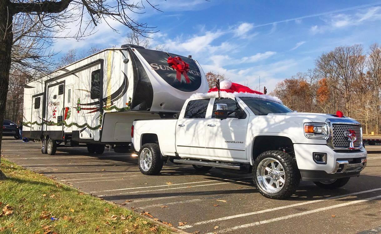 皮卡配第五轮房车美帝拖挂房车这么玩