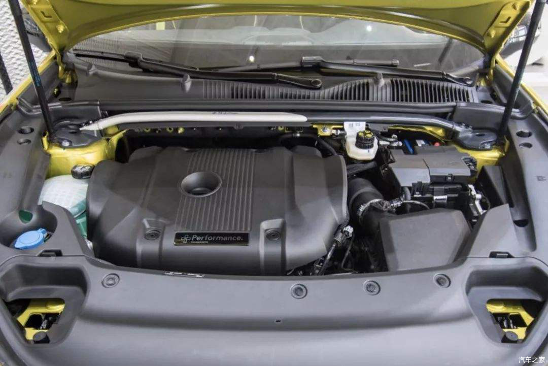 这辆车目前的动力数据大概在350匹左右,发动机是沃尔沃的