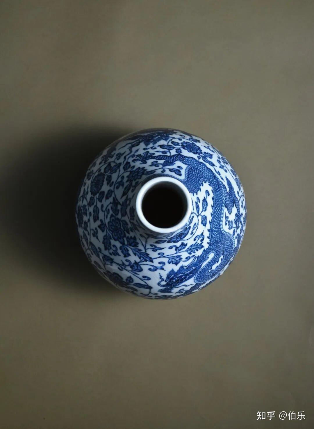 清雍正仿宣窑青花花间行龙大胆瓶｜北京博美2025十周年秋拍- 知乎