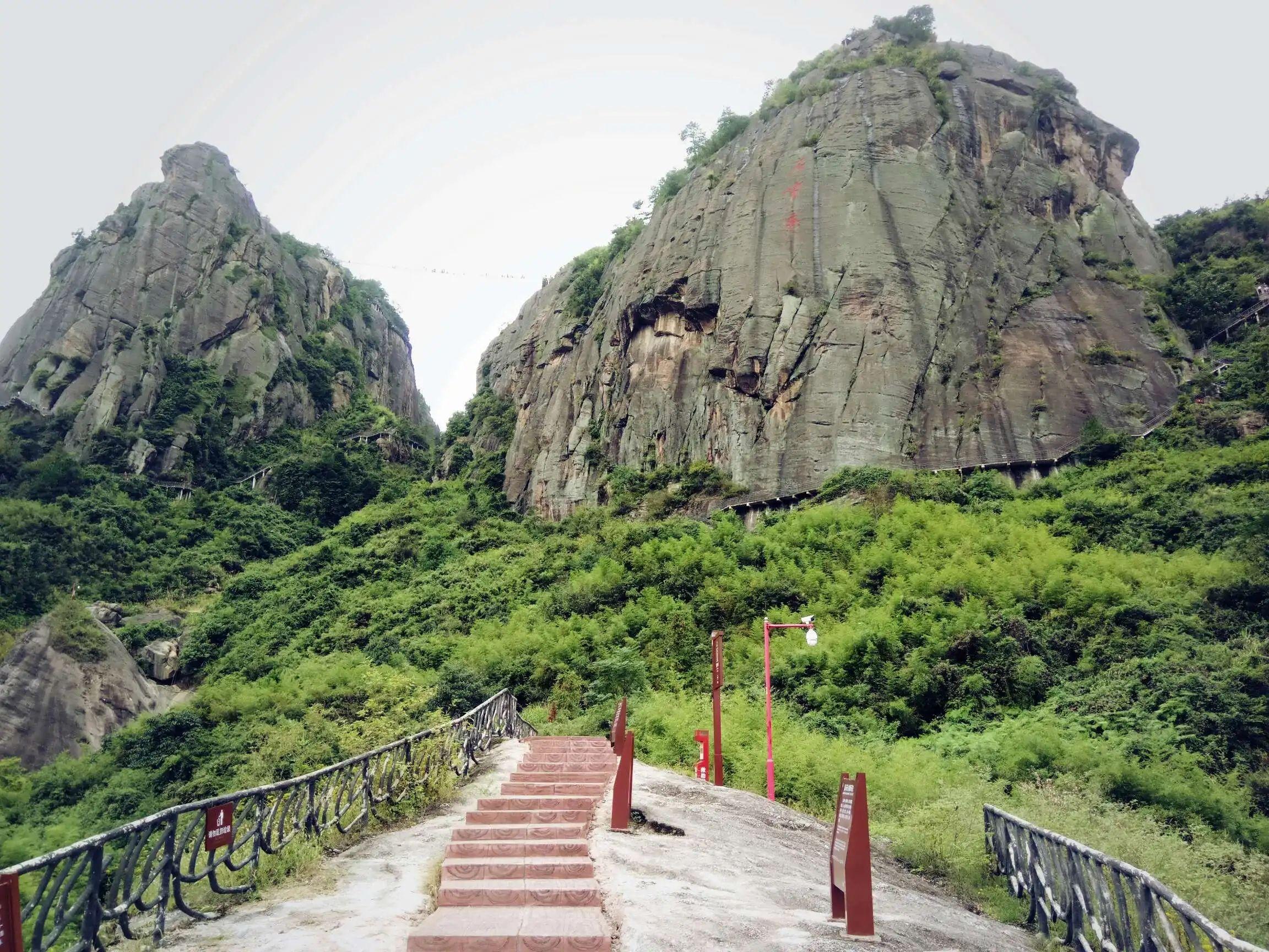 清明节旅游景点推荐02岳阳石牛寨旅游攻略低音号免费语音导游