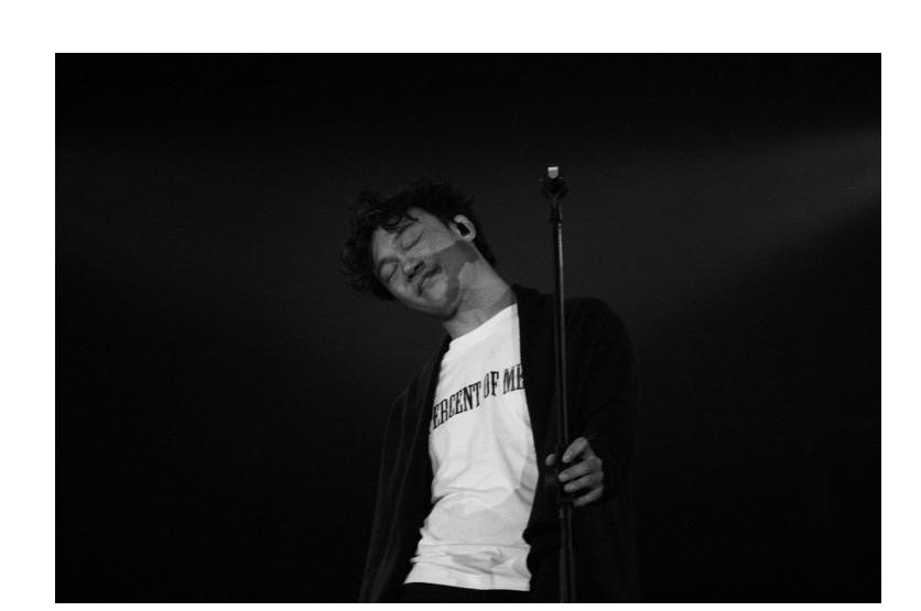 有哪些歌词让你听了一次就不会忘? - 猴哥的回