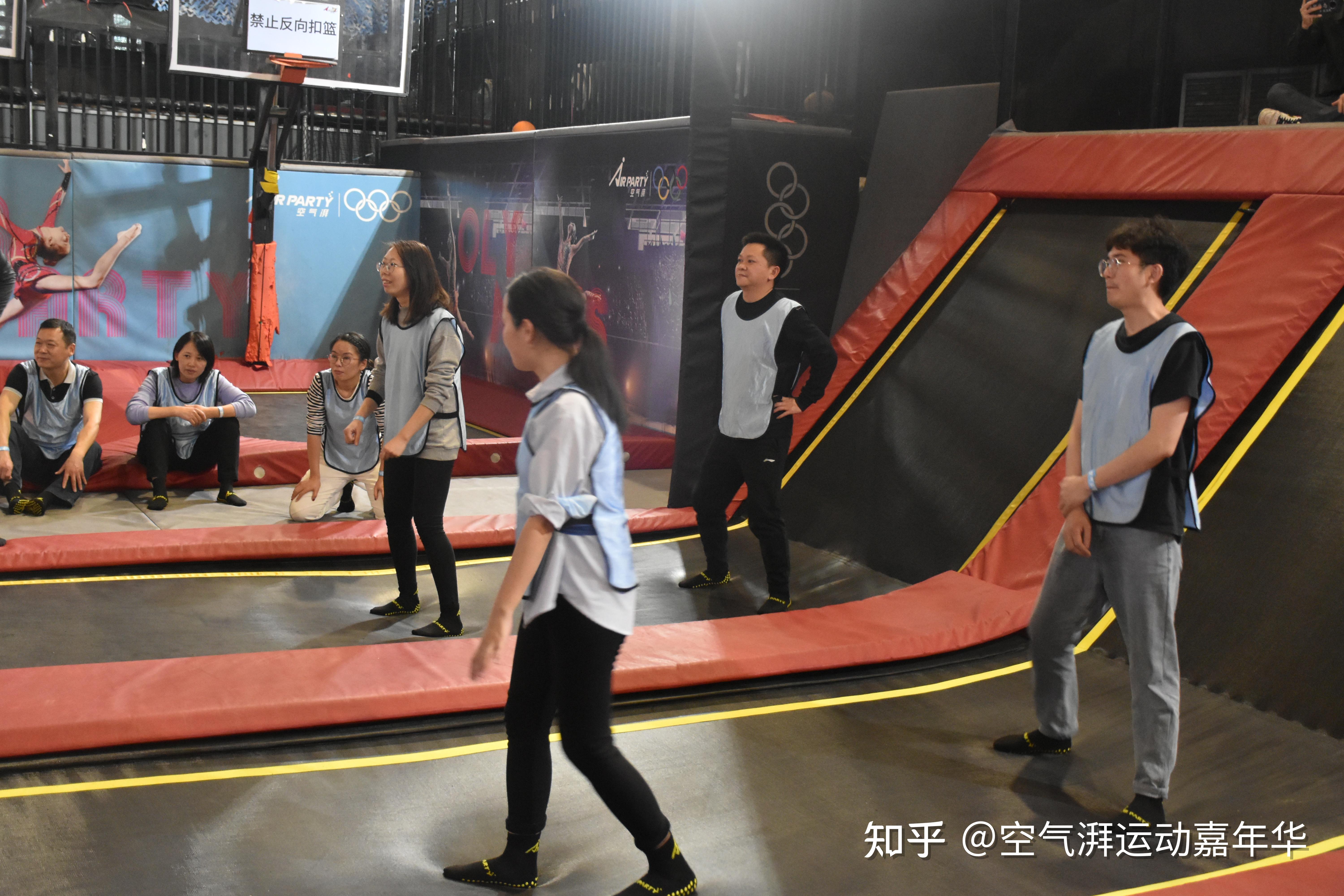 东莞周末去哪玩个愉快|美式躲避球飞天遁地扔接躲 - 知乎