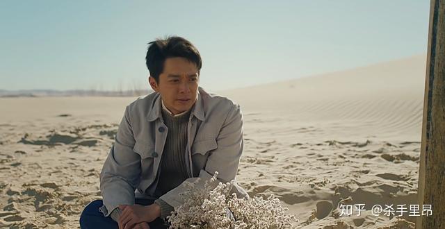 除了男主角冯程之外,该剧更多的在塑造人物群像,比如油嘴滑舌的"大