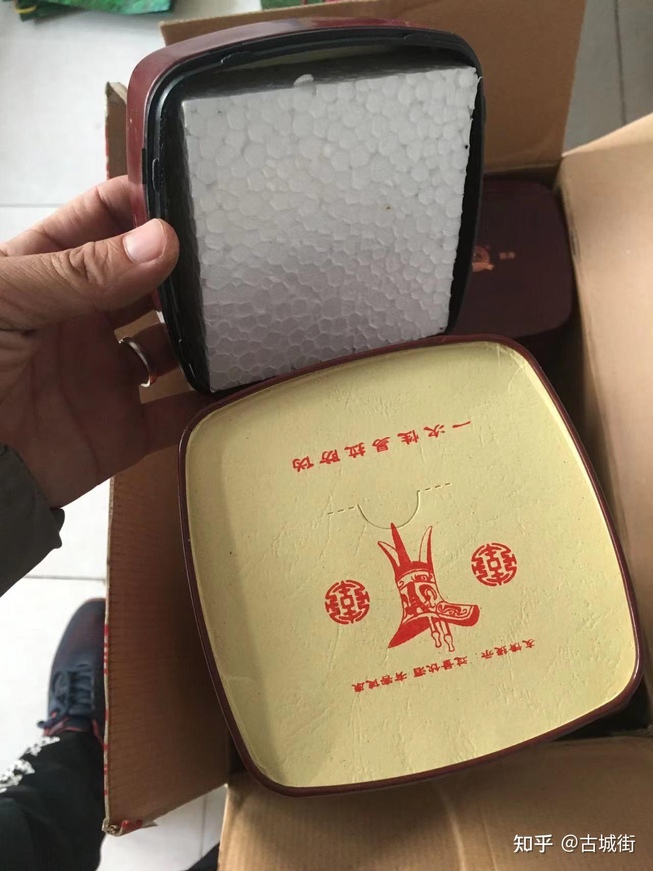 高档铁盒装茅台收购以前的赖茅越来越少了2013年53度赖茅2箱