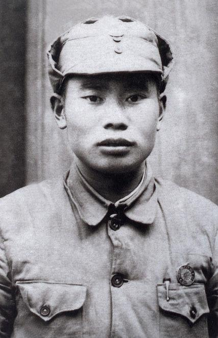 红军师长令收走2万发子弹给友军副团长胡炳云不答应凭啥