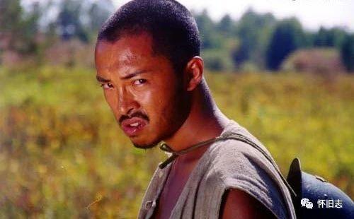 从红河谷到黄河绝恋再到紫日回首冯小宁的战争三部曲