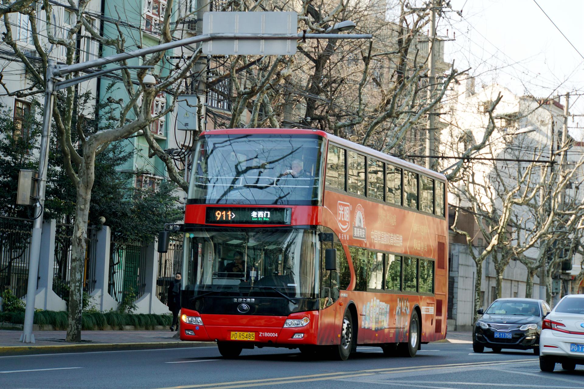 上海公交使用过（或在使用）什么比较豪华或有特色的车型？ - 知乎