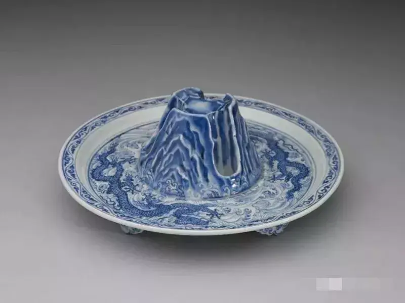 中国古美術⁄明代⁄五彩纏枝蓮花紋梅瓶⁄(底款:大明永楽