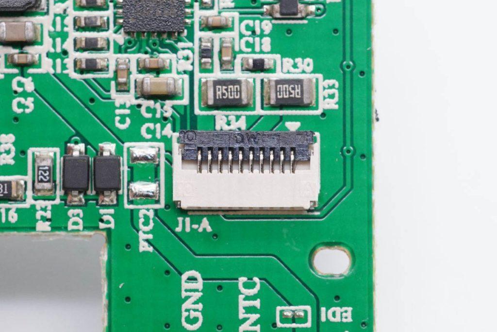 应用兆易创新gd30ws8805xpmic骷髅头tws真无线蓝牙耳机拆解