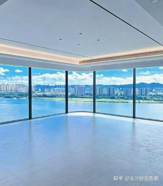 长沙：顶级江景房580-928万！最牛的长沙一线江景！ - 知乎