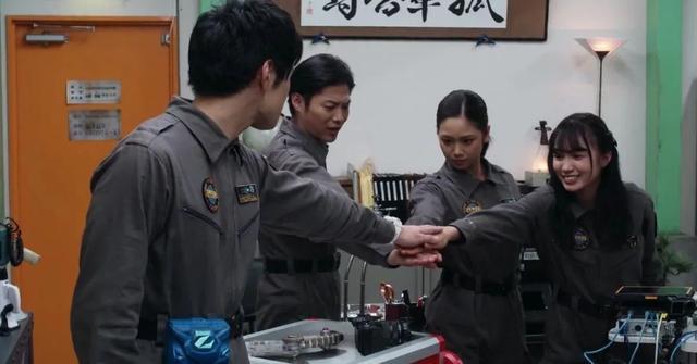 豆瓣开局90人们吹爆了号称令和迪迦的新奥特曼