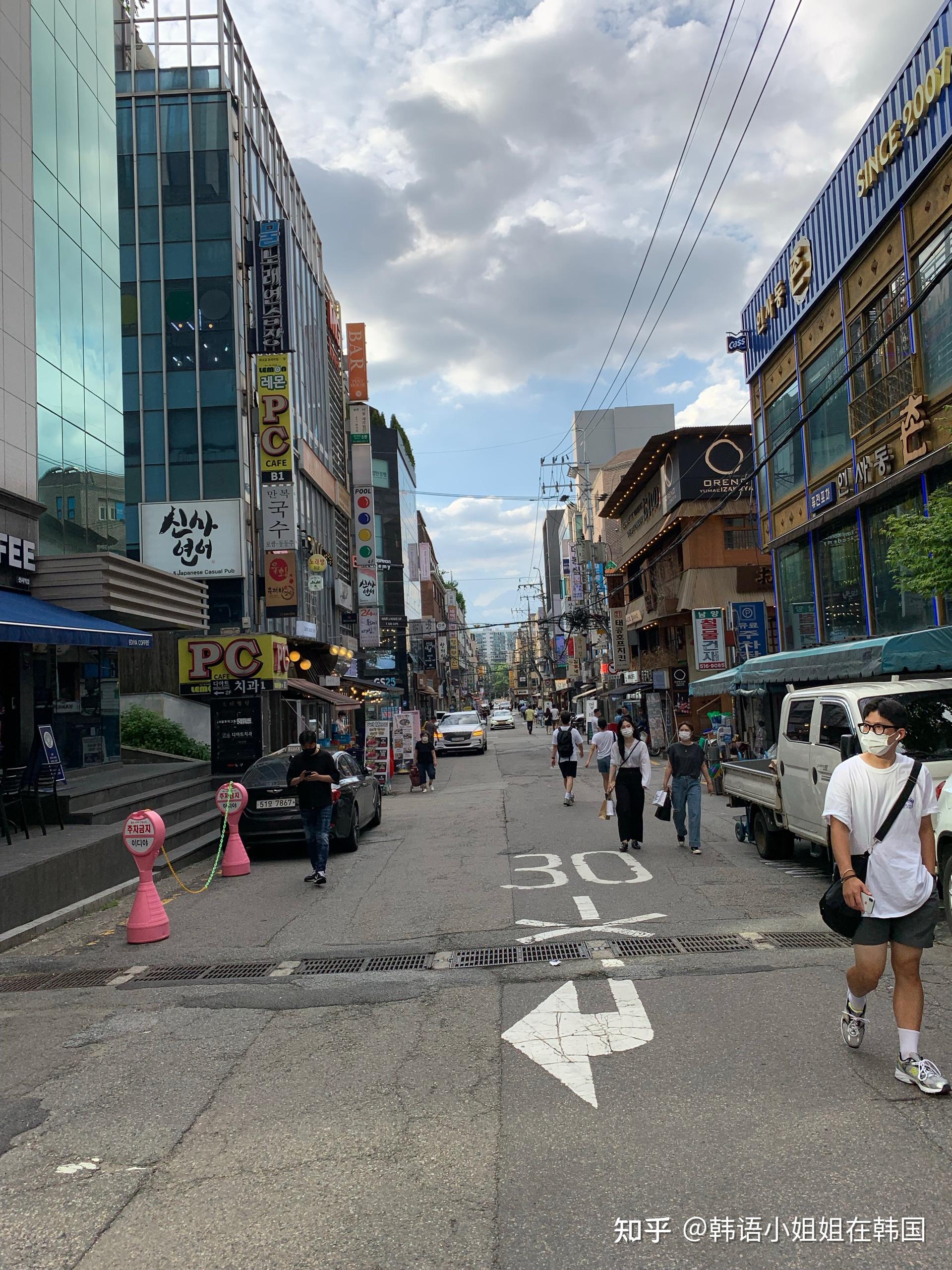 韩国首尔必打卡的潮流地标新沙洞林荫道
