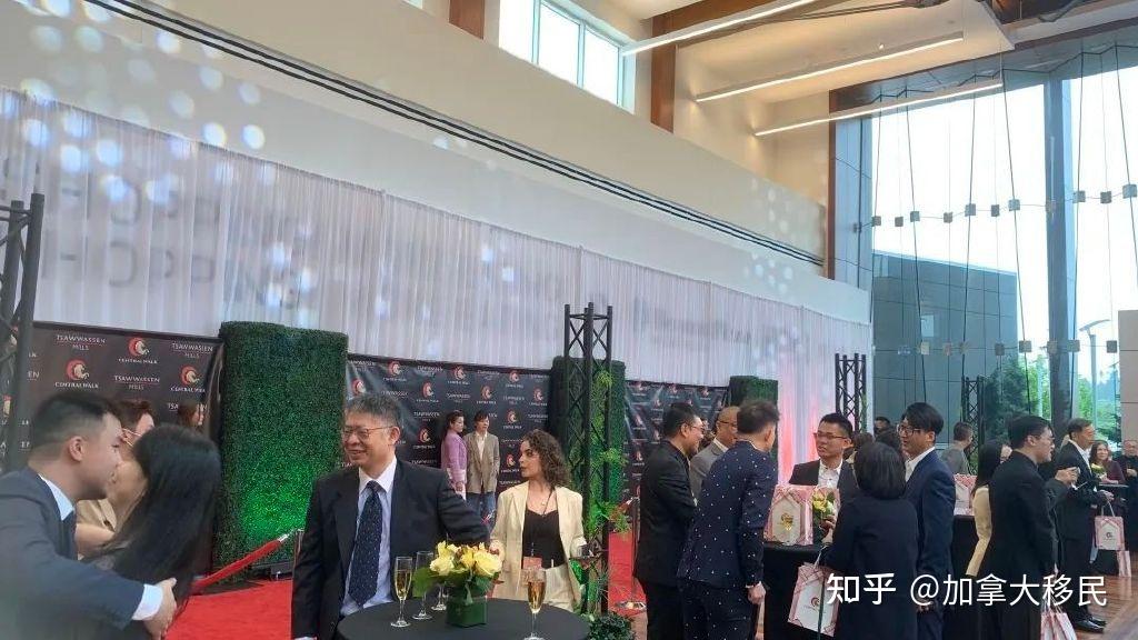 买大温最大购物中心!背后华人女企业家深圳怡景刘伟宏现身! - 知乎